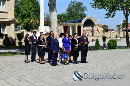 Bərdədə “Heydər Əliyev və Mədəniyyətimiz” mövzusunda intellektual yarış təşkil edilib-FOTO Bərdədə “Heydər Əliyev və Mədəniyyətimiz” mövzusunda intellektual yarış təşkil edilib-FOTO