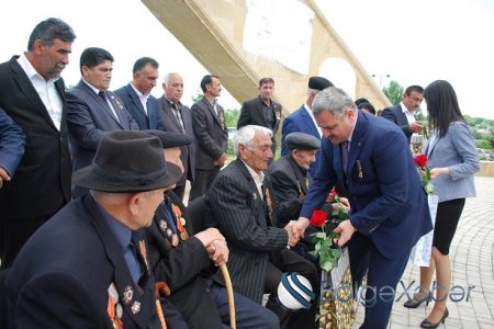Tərtərdə alman faşizmi üzərində qələbənin 72-ci ildönümünə həsr olunmuş umumrayon tədbiri keçirilib-FOTO Tərtərdə alman faşizmi üzərində qələbənin 72-ci ildönümünə həsr olunmuş umumrayon tədbiri keçirilib-FOTO