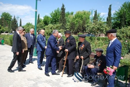 Tərtərdə alman faşizmi üzərində qələbənin 72-ci ildönümünə həsr olunmuş umumrayon tədbiri keçirilib-FOTO Tərtərdə alman faşizmi üzərində qələbənin 72-ci ildönümünə həsr olunmuş umumrayon tədbiri keçirilib-FOTO