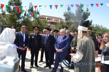  Heydər Əliyevin anadan olmasının 94-cü ildönümünə həsr olunmuş IX Ümumrespublika Kitab bayramı - Hacıqabulda Heydər Əliyevin anadan olmasının 94-cü ildönümünə həsr olunmuş IX Ümumrespublika Kitab bayramı - Hacıqabulda