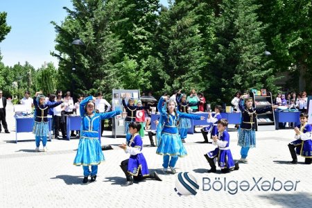 Heydər Əliyevin anadan olmasının 94-cü ildönümü ilə bağlı Bərdədə silsilə tədbirlər davam edir-FOTO Heydər Əliyevin anadan olmasının 94-cü ildönümü ilə bağlı Bərdədə silsilə tədbirlər davam edir-FOTO