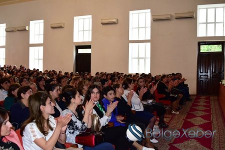 Bərdə Regional Mədəniyyət və Turizm İdarəsi tabeliyindəki nümayəndəliklərlə birgə qarşılıqlı əməkdaşlığı davam etdirir Bərdə Regional Mədəniyyət və Turizm İdarəsi tabeliyindəki nümayəndəliklərlə birgə qarşılıqlı əməkdaşlığı davam etdirir