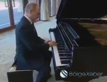 Putin piano arxasına keçdi, “Şən Azərbaycan” mahnısını ifa etdi – VİDEO