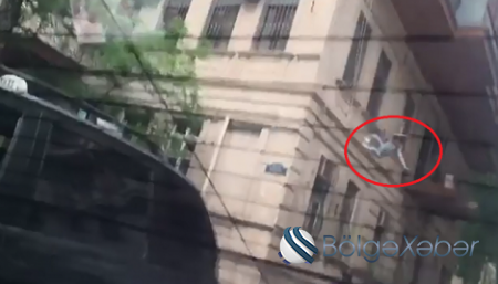 Bakıda qadının intihar anı kameraya düşdü (VİDEO 18+)
