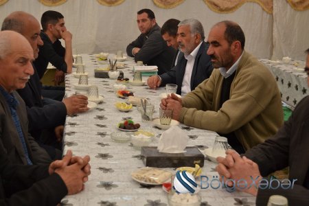 Sadə, israfsız, islami qaydalara uyğun - Füzulidə yas mərasimləri(FOTO) Sadə, israfsız, islami qaydalara uyğun - Füzulidə yas mərasimləri(FOTO)