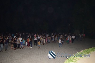Bərdədə parkda 22- iyul Milli Mətbuat günü münasibətilə konsert proqramı keçirilib-FOTO
