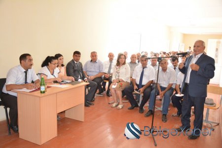 Rəcəbli kəndində səyyar qəbul-görüş keçirildi-FOTO Rəcəbli kəndində səyyar qəbul-görüş keçirildi-FOTO