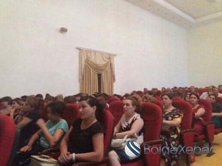 Hacıqabulda Kino günləri keçirilir-FOTO Hacıqabulda Kino günləri keçirilir-FOTO