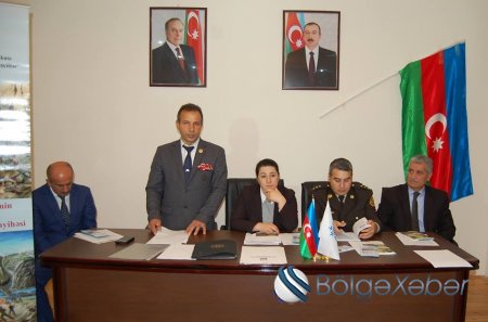 Cənub bölgəsində “Şəhid ailələrininə və müharibə əlillərinə dövlət qayğısı” mövzusunda iclas keçirildi. Cənub bölgəsində “Şəhid ailələrininə və müharibə əlillərinə dövlət qayğısı” mövzusunda iclas keçirildi.