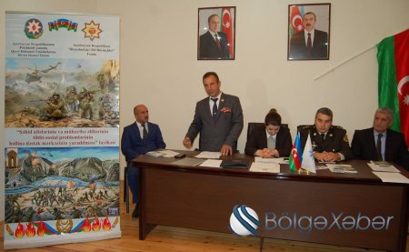 Cənub bölgəsində “Şəhid ailələrininə və müharibə əlillərinə dövlət qayğısı” mövzusunda iclas keçirildi. Cənub bölgəsində “Şəhid ailələrininə və müharibə əlillərinə dövlət qayğısı” mövzusunda iclas keçirildi.