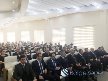 Əmlak Məsələləri Dövlət Komitəsində Ümummilli Lider Heydər Əliyevin anım günü ilə əlaqədar tədbir keçirilib Əmlak Məsələləri Dövlət Komitəsində Ümummilli Lider Heydər Əliyevin anım günü ilə əlaqədar tədbir keçirilib