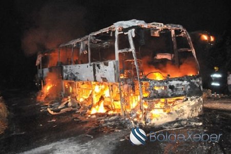 Qazaxıstanda dəhşətli hadisə: 52 nəfər avtobusda yanaraq öldü - VİDEO