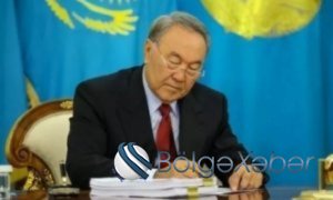 Nazarbayev qazax dilinin latın qrafikalı yeni əlifbasını təsdiqləyib-FOTO