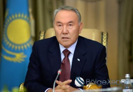 Nazarbayev rus dilini rəsmən qadağan etdi - Bu gündən
