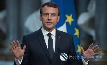Fransa prezidenti hicablı qadınları müdafiə etdi