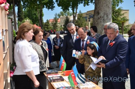 Bərdə Regional Mədəniyyət İdarəsi “Gəlin kitab oxuyaq ”adlı tədbir keçirib Bərdə Regional Mədəniyyət İdarəsi “Gəlin kitab oxuyaq ”adlı tədbir keçirib