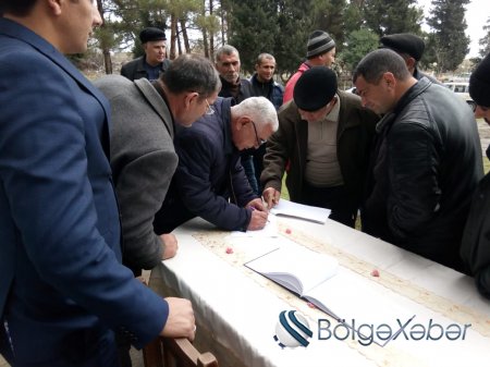 Torpaqların elektron kadastr uçotu işlərinin nəticələrindən artıq vətəndaşlar da faydalanır Torpaqların elektron kadastr uçotu işlərinin nəticələrindən artıq vətəndaşlar da faydalanır