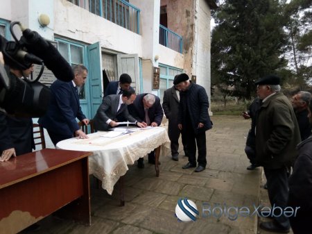Torpaqların elektron kadastr uçotu işlərinin nəticələrindən artıq vətəndaşlar da faydalanır Torpaqların elektron kadastr uçotu işlərinin nəticələrindən artıq vətəndaşlar da faydalanır