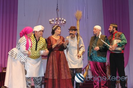 109 yaşlı “Ər və arvad”la həmyaşıd Akademik Musiqili Teatr