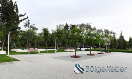 İlham Əliyev və xanımı Atatürk prospektindəki parkda - FOTO