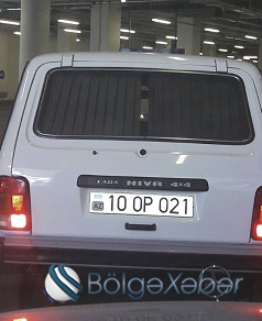 Bakıda maşınında güllələnən şəxsin görüntüləri yayıldı - FOTO Bakıda maşınında güllələnən şəxsin görüntüləri yayıldı - FOTO