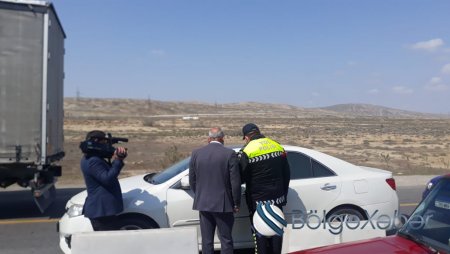 Polis postlarda karantin rejiminə əməl olunmasına ciddi nəzarət edir-FOTO