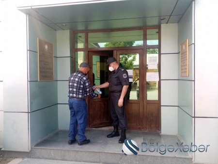 Ağsu polisi karantin rejiminə belə nəzarət edir-FOTO