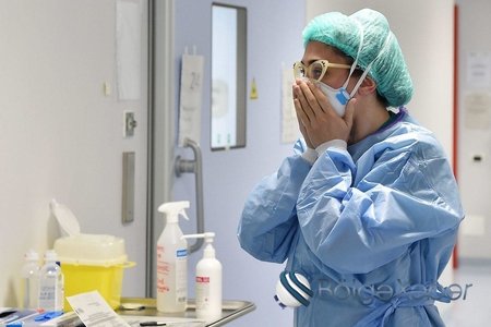 Alimlər koronavirusa yeni yoluxma riskini aşkarladılar