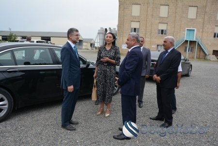 TİHEK nümayəndə heyəti Ermənistan silahlı qüvvələri tərəfindən ən çox atəşə məruz qalmış rayon olan Tərtərdə faktaraşdırıcı missiya həyata keçirib