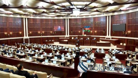 Eldəniz Səlimovla bağlı spikerə müraciət - 53 deputat ona qarşıdır