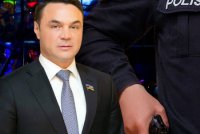 Deputatın polisi döyməsi olayı böyüdü - Eldəniz Səlimovun mandatı alına bilər