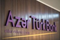 Tanınmış yazıçı “Azər Türk Bank”dan şikayət etdi