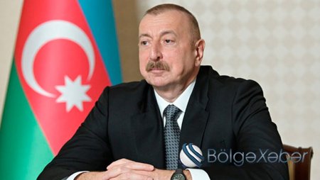 Dövlət başçısı: "Futbol və idman siyasətdən ayrı olmalıdır"