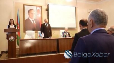 Himnimiz səsləndi, rektor ayağa qalxa bilmədi – VİDEO