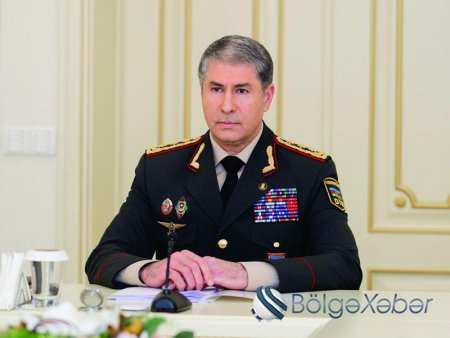 Nazir general-mayoru təqaüdə göndərdi