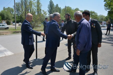 İcra başçısı Evoğlu kəndində sakinləri qəbul edib