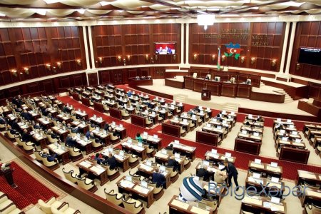 Hansı deputatın vəzifə maaşı nə qədər olacaq?