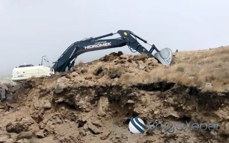 Laçında mülki şirkətə məxsus ekskavator atəşə tutuldu