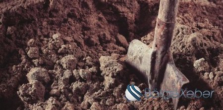 BAKIDA DƏHŞƏTLİ CİNAYƏT: Ata 13 yaşlı qızının sevgilisini boğub məzarlıqda basdırdı