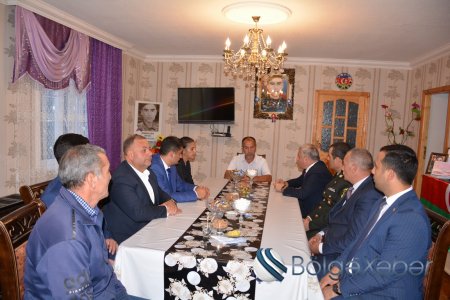 İcra başçısı şəhid Səbuhi Məmmədovun ikinci ildönümü ilə əlaqədar ailəsini ziyarət edib