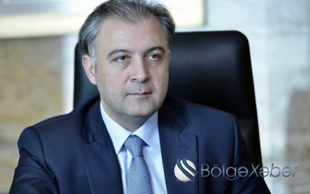Xalid Əhədov Prezidentin sosial‑iqtisadi məsələlər üzrə köməkçisi təyin edilib
