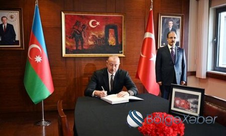 Prezident İlham Əliyev Türkiyə səfirliyinə gedib