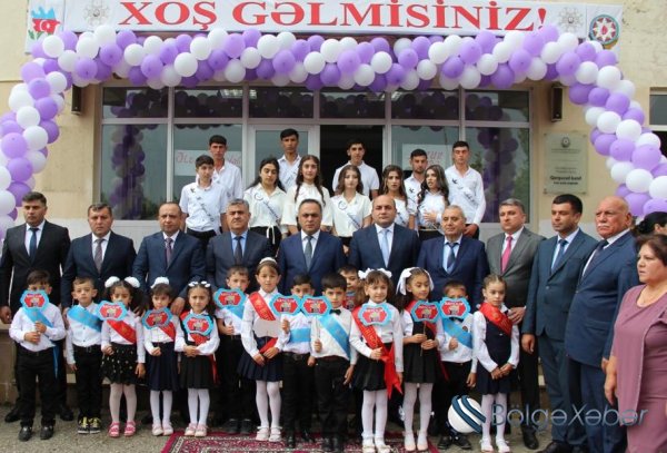Goranboyda İcra Başçısı şəhid övladının son zəng tədbirində iştirak etdi
