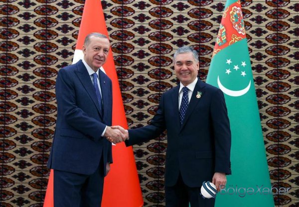 Türkiyə Prezidenti türkmənistanlı həmkarı ilə danışdı