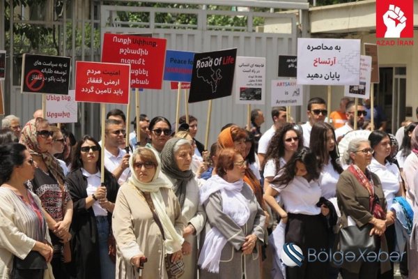 Ermənilər Tehranda Azərbaycana qarşı aksiya keçirdi