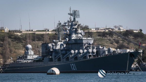 Ukrayna ordusu rus gəmisini bombaladı