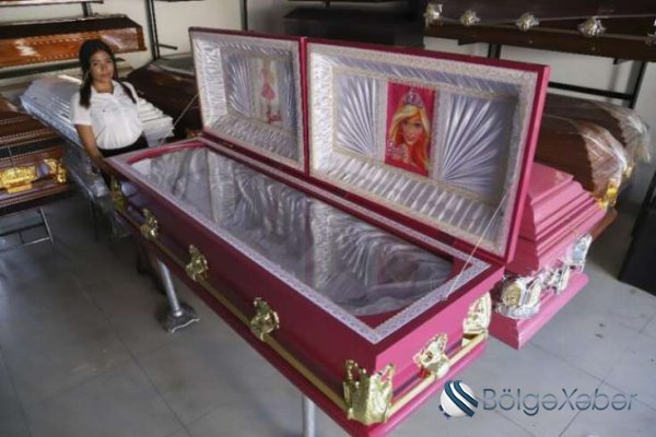 Bu da oldu - "Barbie"yə görə çəhrayı rəngli tabutlar hazırlandı