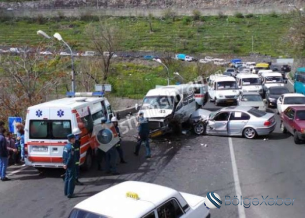 Ermənistanda ağır qəza: 11 ölü, 6 yaralı