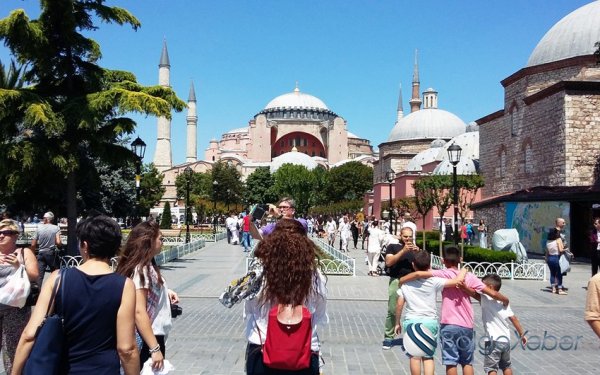 Türkiyəyə səyahət edən Azərbaycan vətəndaşlarının sayı 6 % artıb