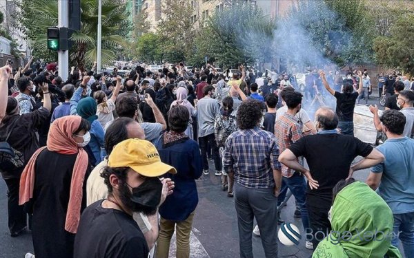 İranda yaşayan xalqlara çağırış: Aksiyalara qoşulun!
